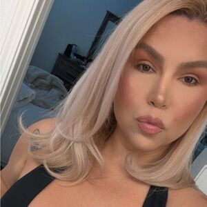 Meet your Posher, Janelle